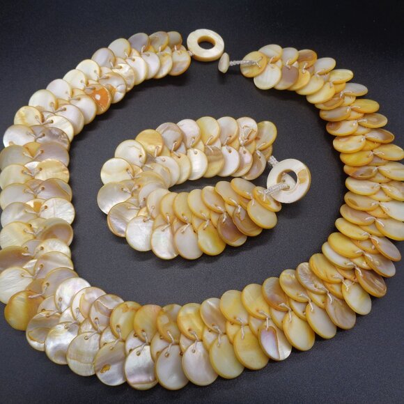 Vtg Handmade Hawaiian Golden MOTHER OF PEARL Disc NECKLACE & BRACELET Set - Picture 6 of 7